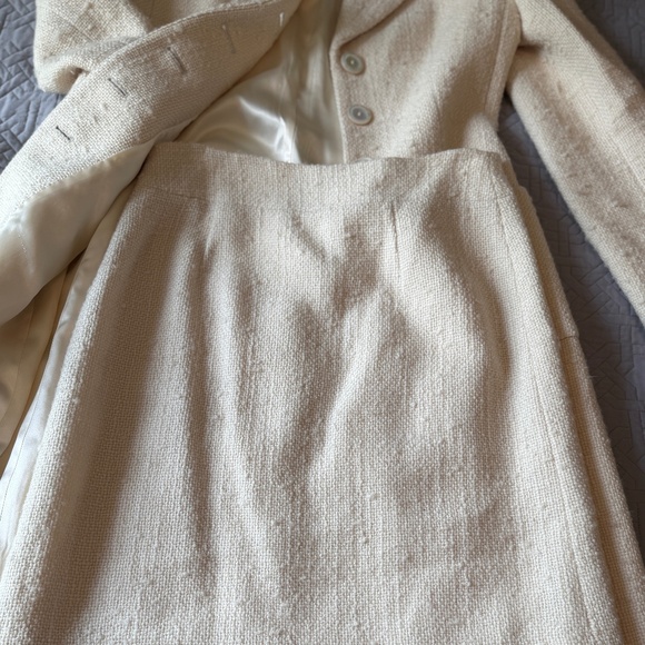 Textured, Off White Jacket - Picture 1 of 7